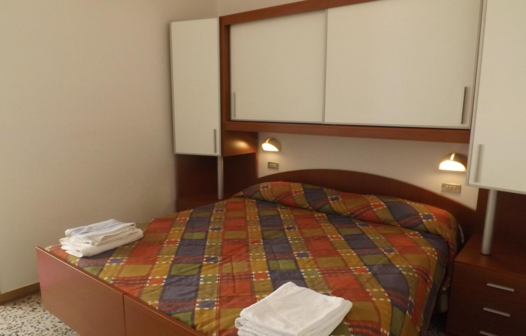 Hotel La Vela Bellaria-Igea Marina Phòng bức ảnh