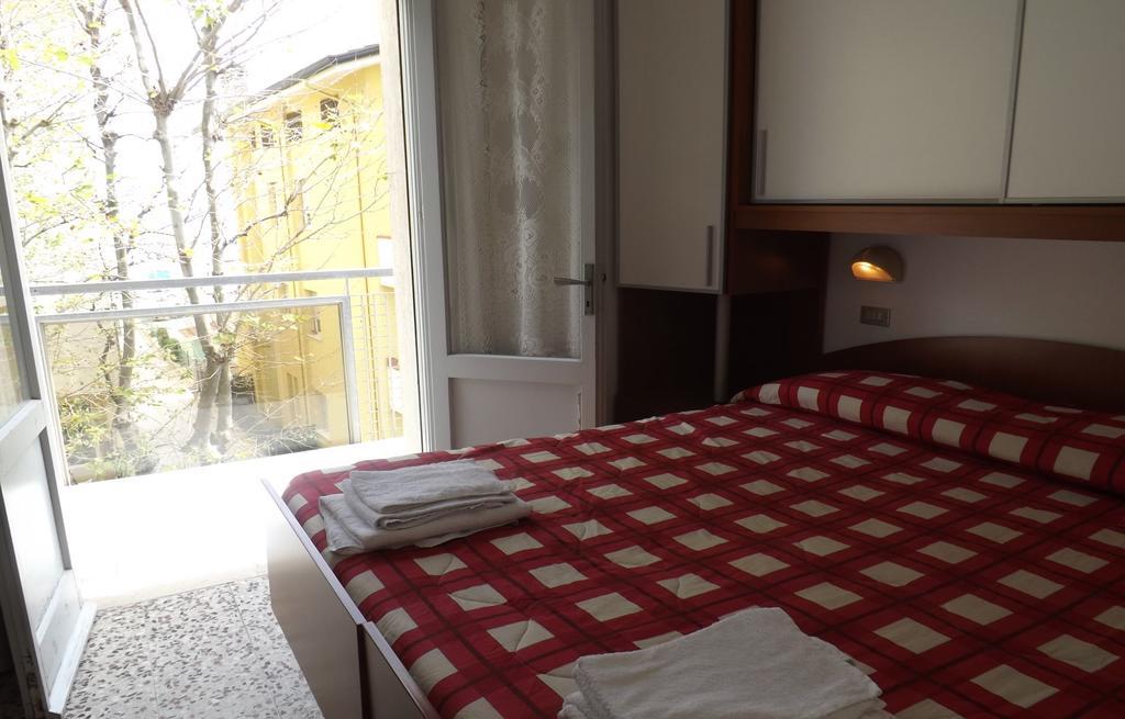 Hotel La Vela Bellaria-Igea Marina Phòng bức ảnh